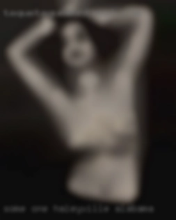Some one who is sexy and Haleyville, Alabama fun.